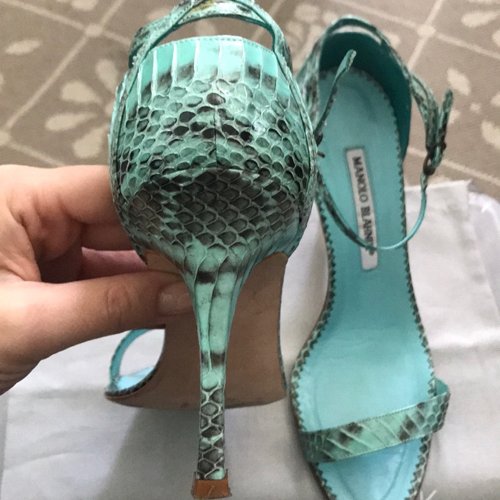Manolo Blahnik Mint Green Python Pumps.Authentic - image 3